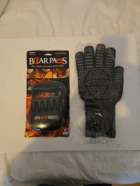 Bear Paws Meat Shredder Claws and Galaxy Station DTF Heat Resistant Glove